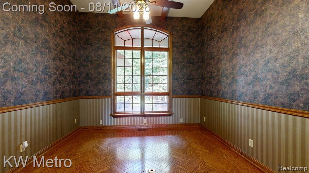 2315 Weigl Road Property Photo 8
