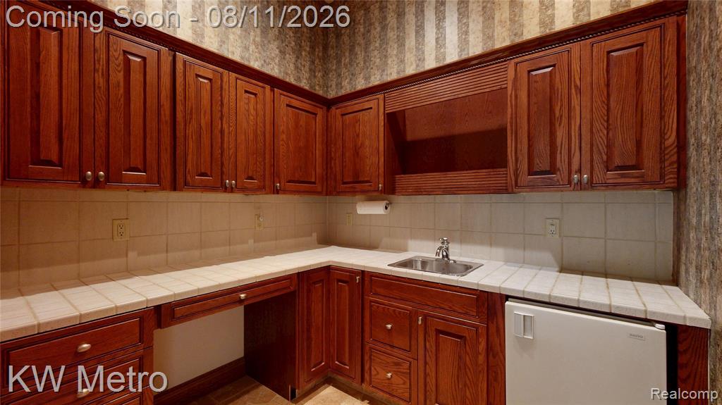 2315 Weigl Road Property Photo 13