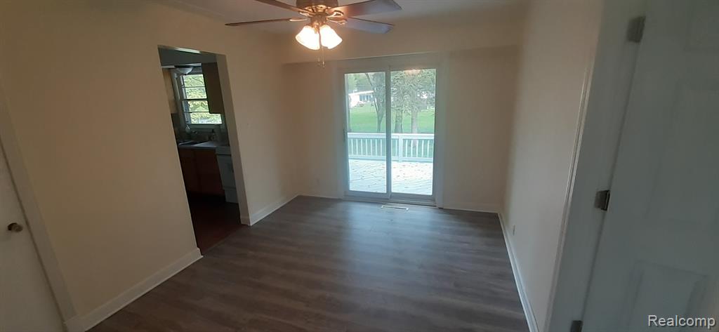 6184 Flushing Road Property Photo 4