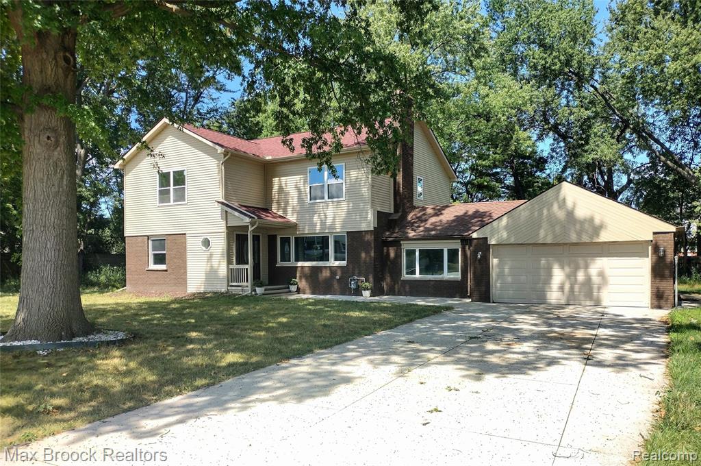 17348 Hilton Street Property Photo 1