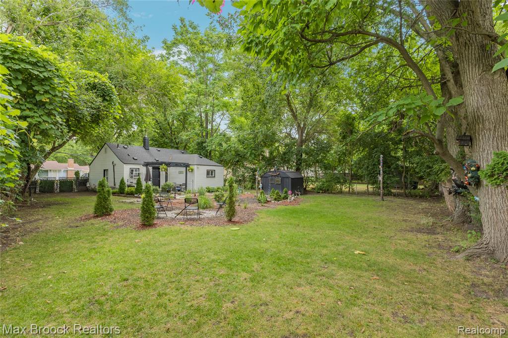21485 Indian Street Property Photo 35