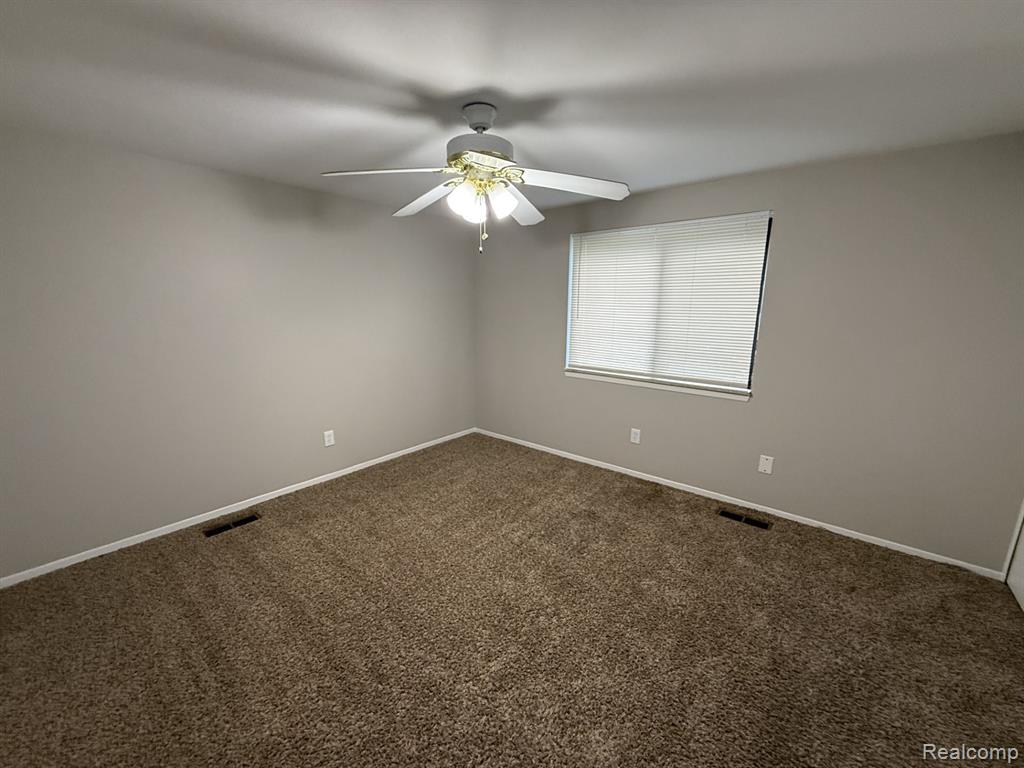 27153 Farmbrook Villa Drive Property Photo 8