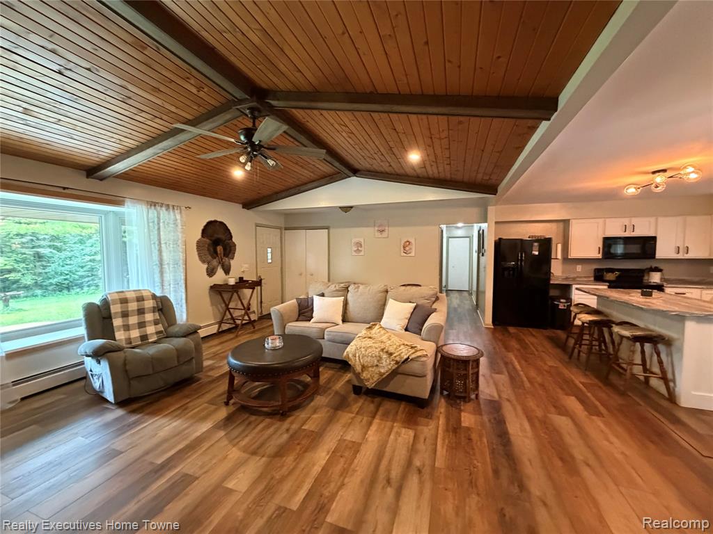 6100 Frith Road Property Photo 6