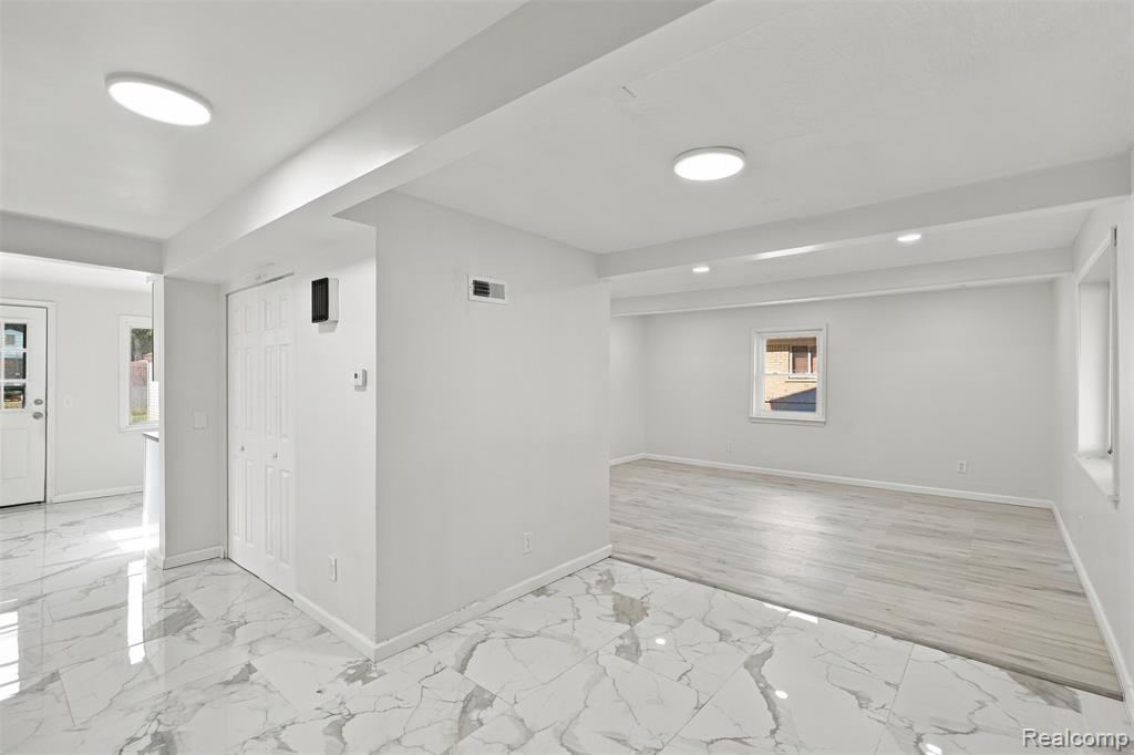 19578 Opal Street Property Photo 5