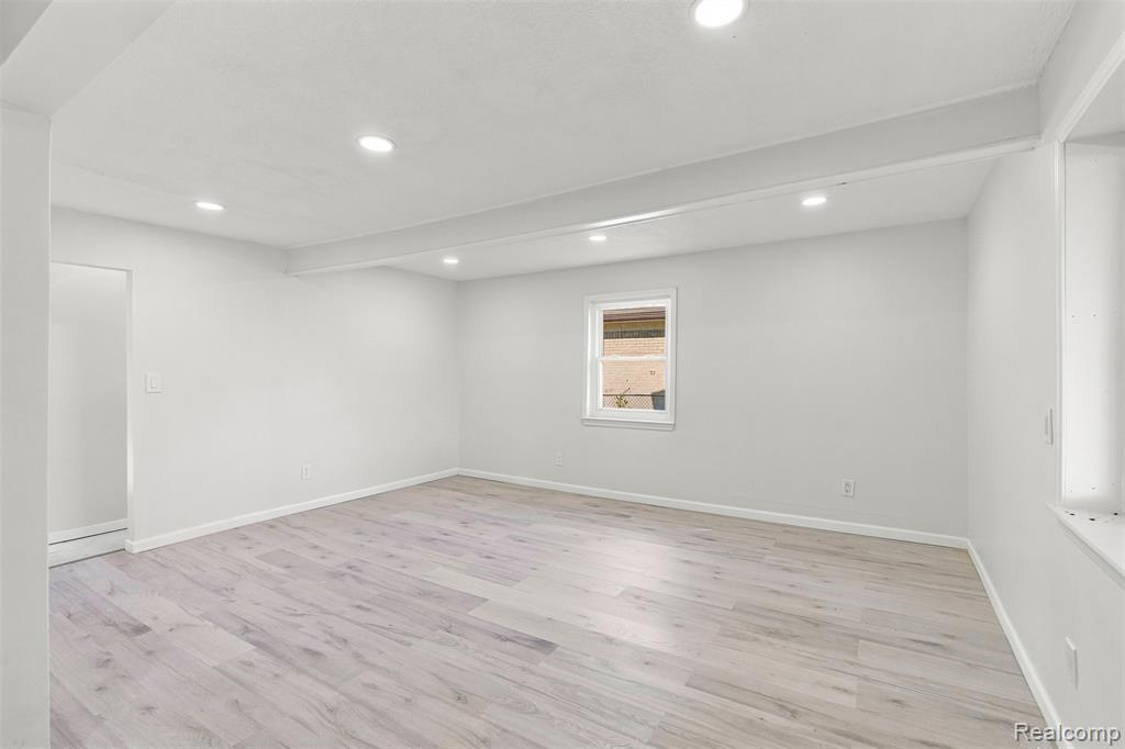 19578 Opal Street Property Photo 6