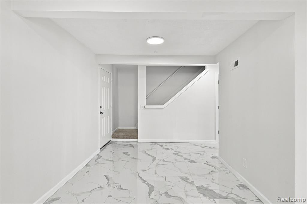 19578 Opal Street Property Photo 8