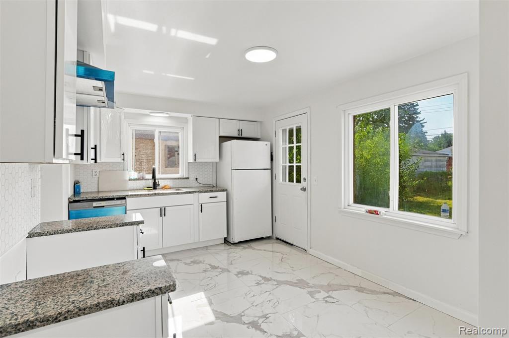 19578 Opal Street Property Photo 9