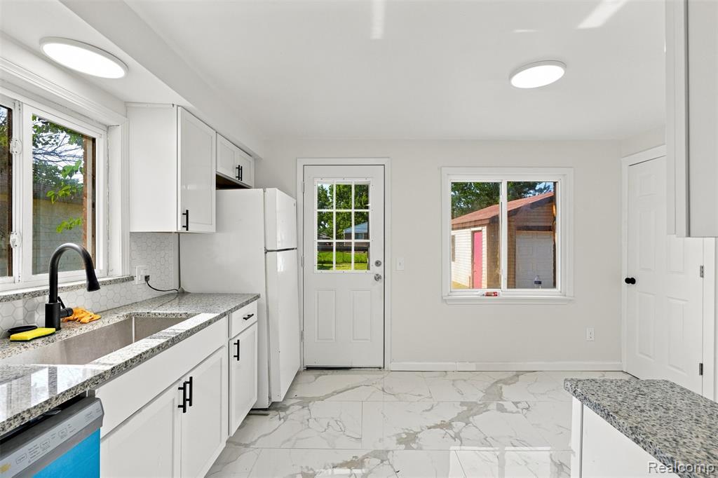 19578 Opal Street Property Photo 11
