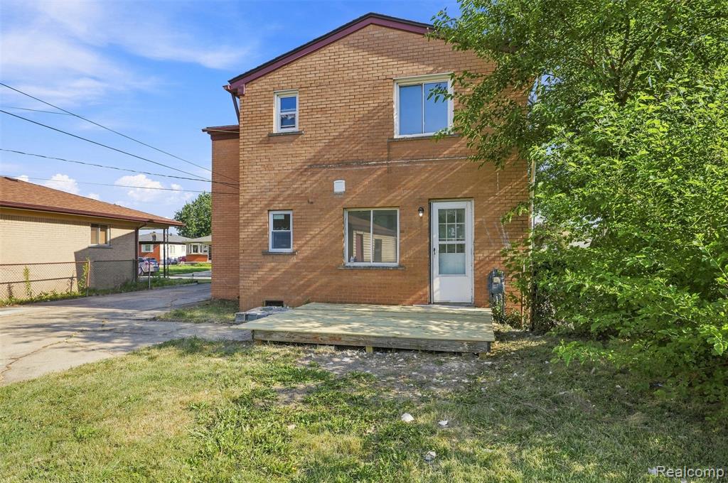19578 Opal Street Property Photo 22