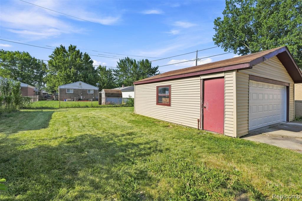 19578 Opal Street Property Photo 23