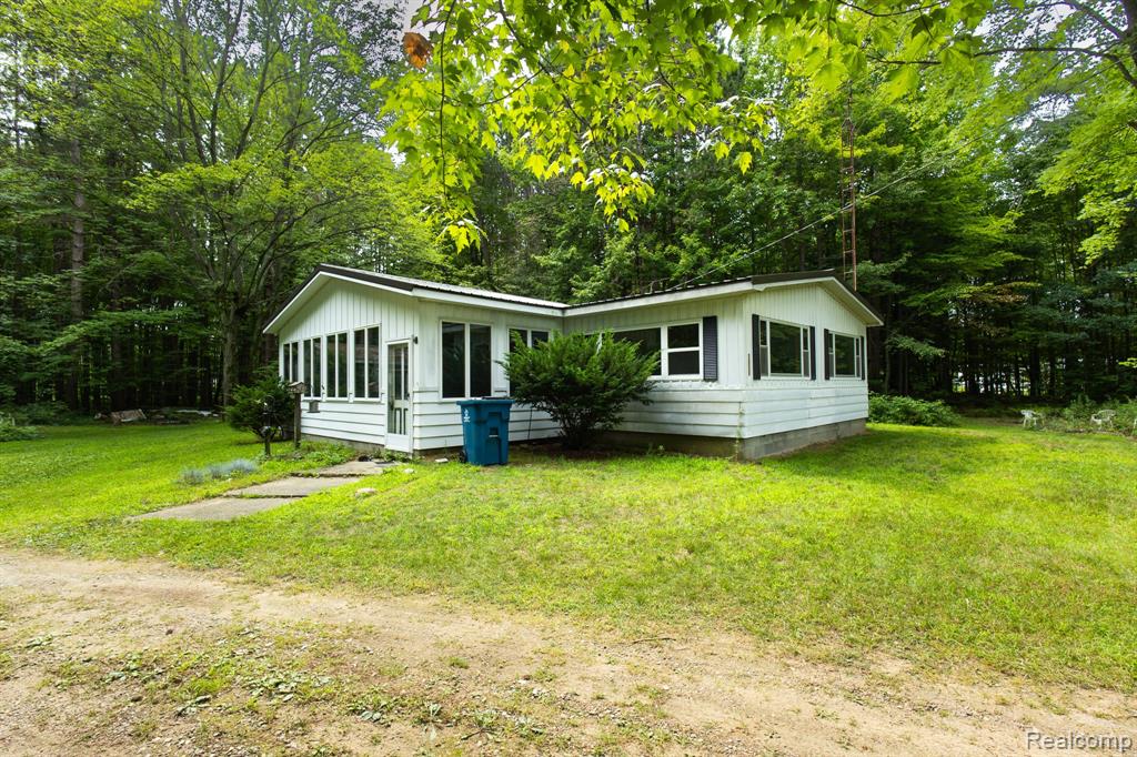 7800 Oak Road Property Photo 1