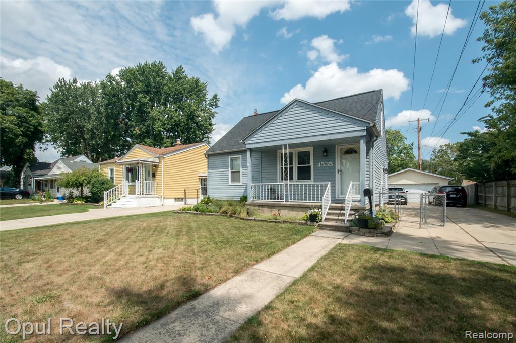 4535 Niagara Street Property Photo 3