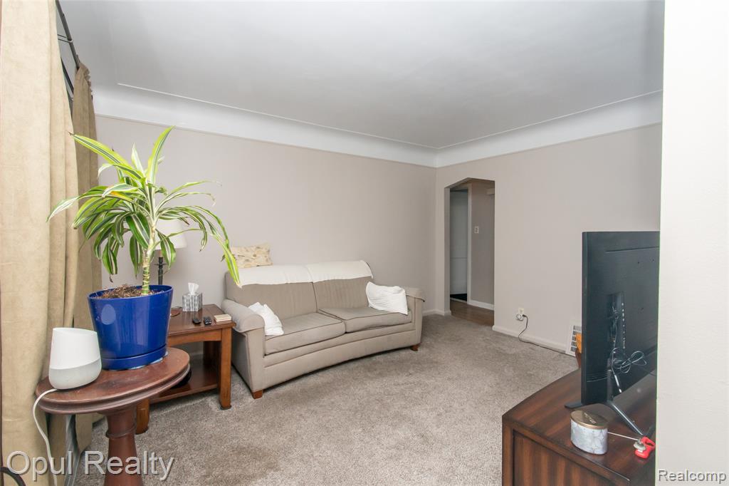 4535 Niagara Street Property Photo 5