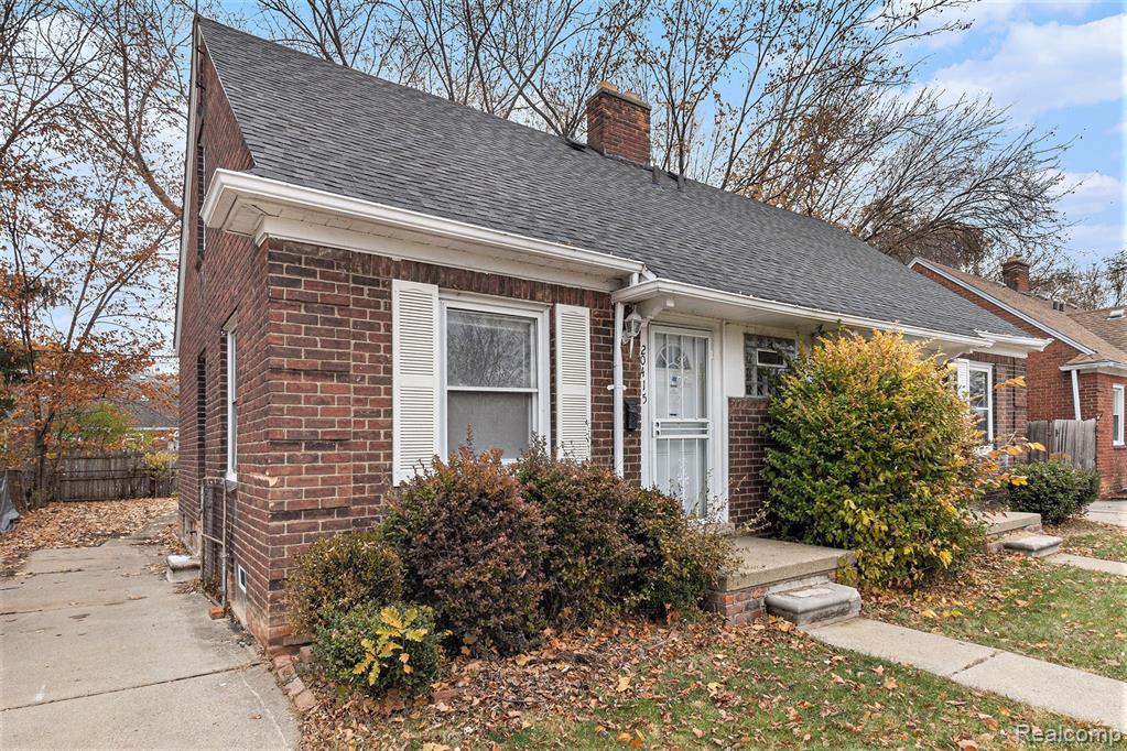 20415-20419 Moross Road Property Photo 2