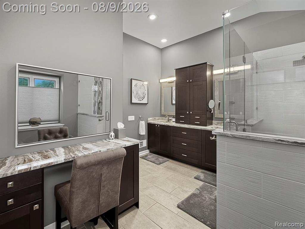 7712 Parkcrest Circle Property Photo 29