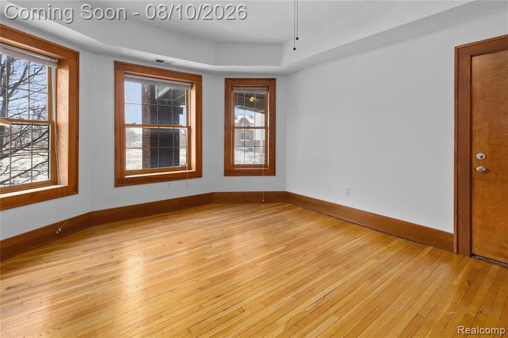 242 E Palmer Street Property Photo 7