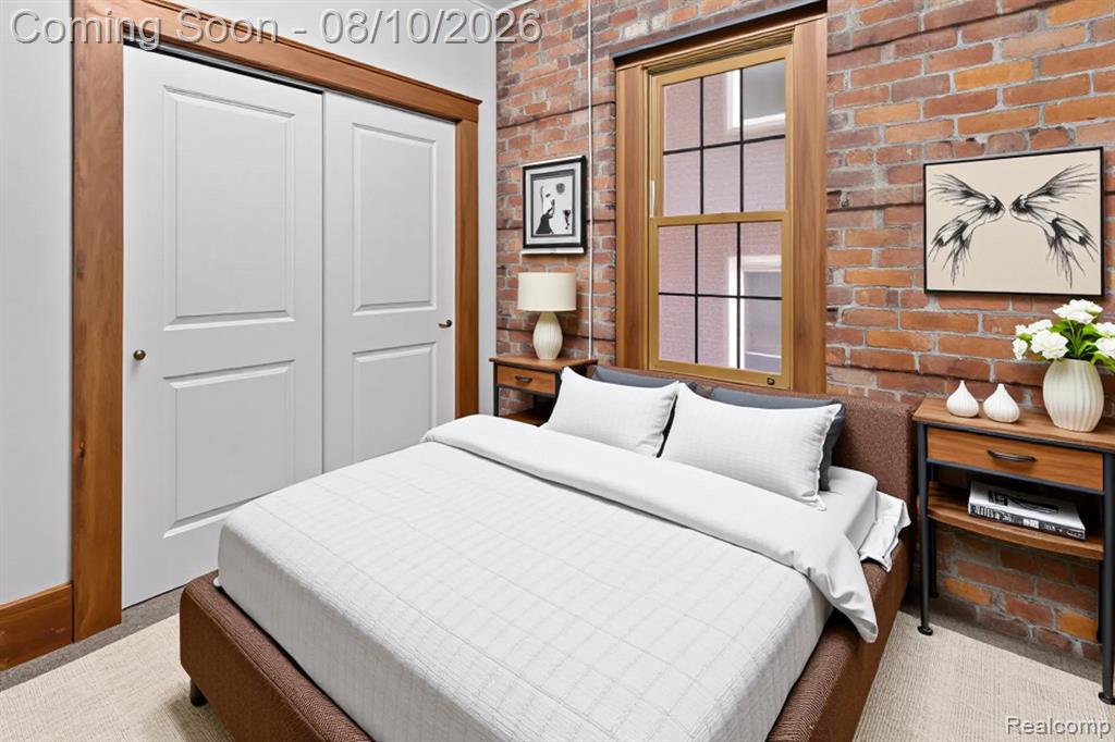 242 E Palmer Street Property Photo 8