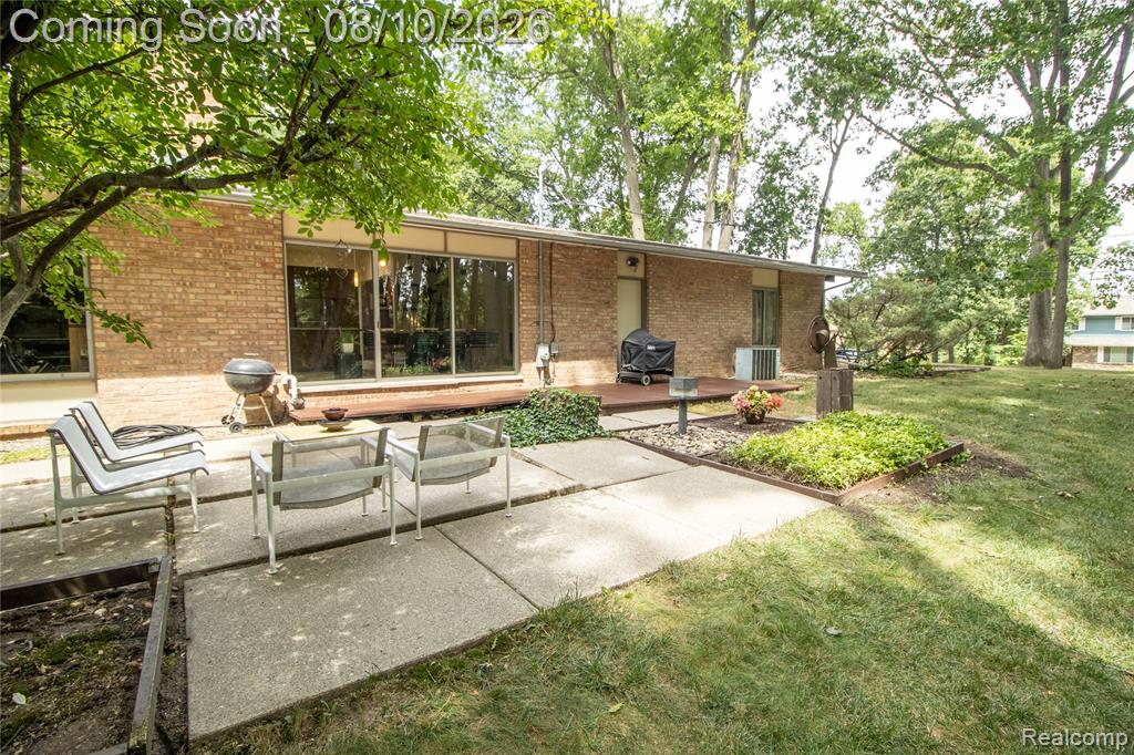 9302 Green Tree Drive Property Photo 49