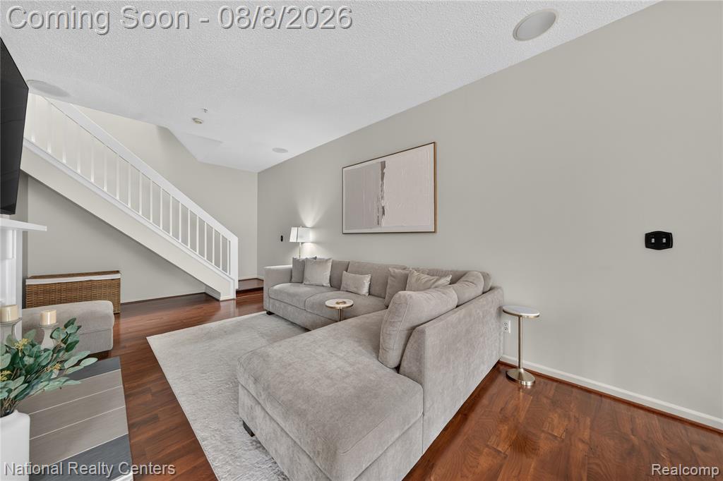 49667 Draper Circle Property Photo 6