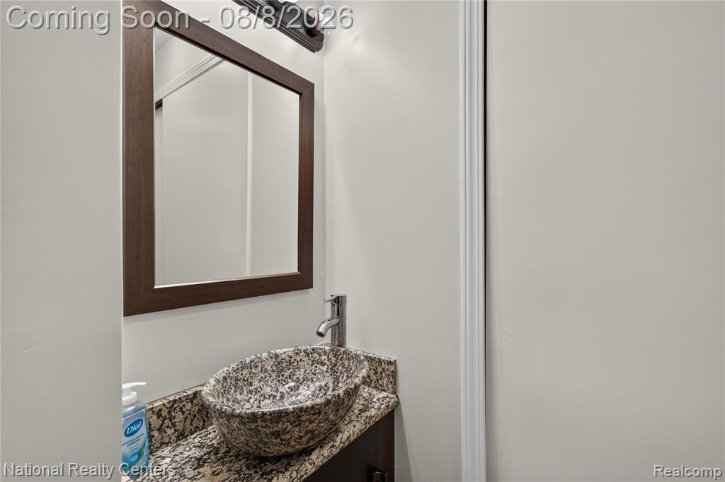 49667 Draper Circle Property Photo 24