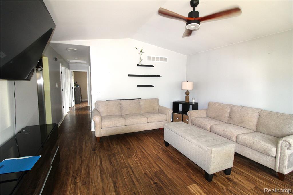 22100 Pleasant Street Property Photo 2