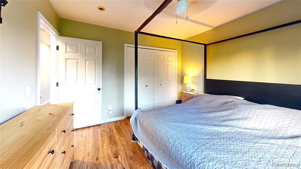 22100 Pleasant Street Property Photo 6