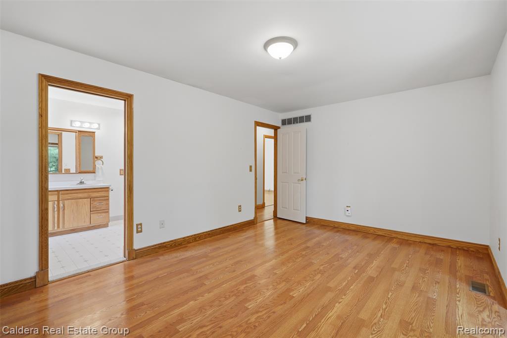 8636 Hidden Lake Drive Property Photo 15