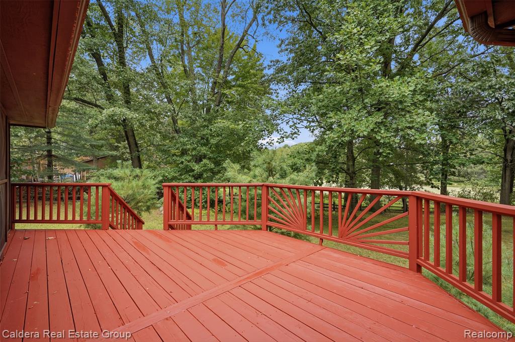 8636 Hidden Lake Drive Property Photo 26