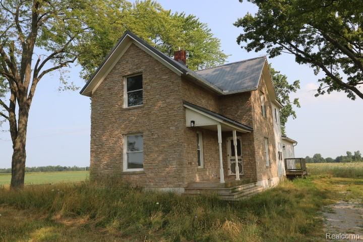 6577 E Deckerville Road Property Photo 1