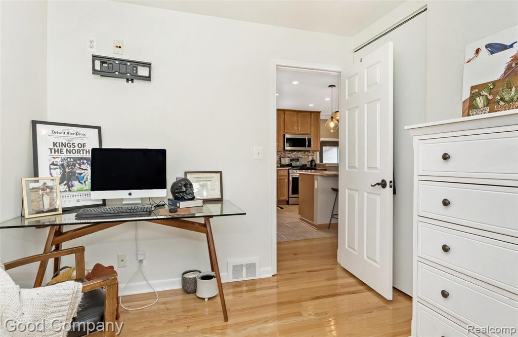 905 Parliament Avenue Property Photo 16