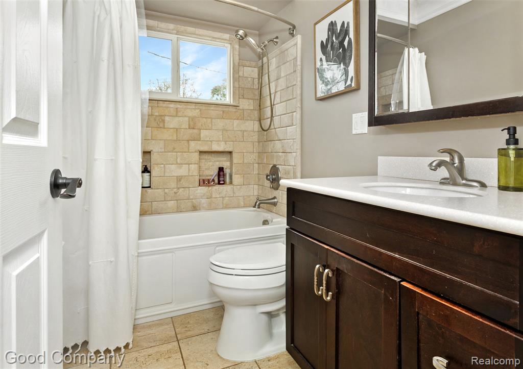905 Parliament Avenue Property Photo 17