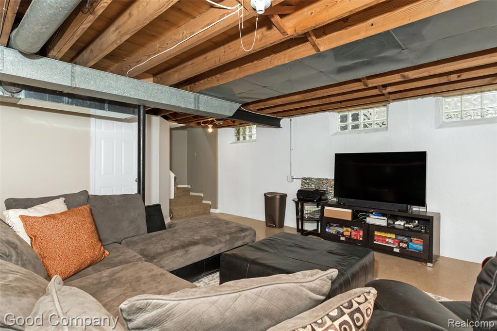 905 Parliament Avenue Property Photo 19