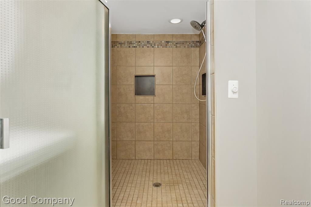 905 Parliament Avenue Property Photo 22