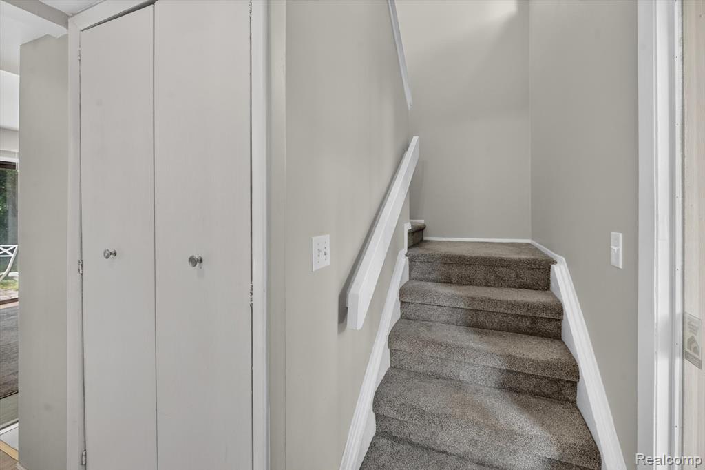 175 Briarcrest Drive Property Photo 6