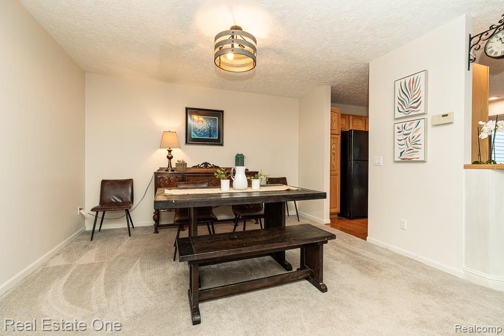 6595 Scenic Pines Court Property Photo 3