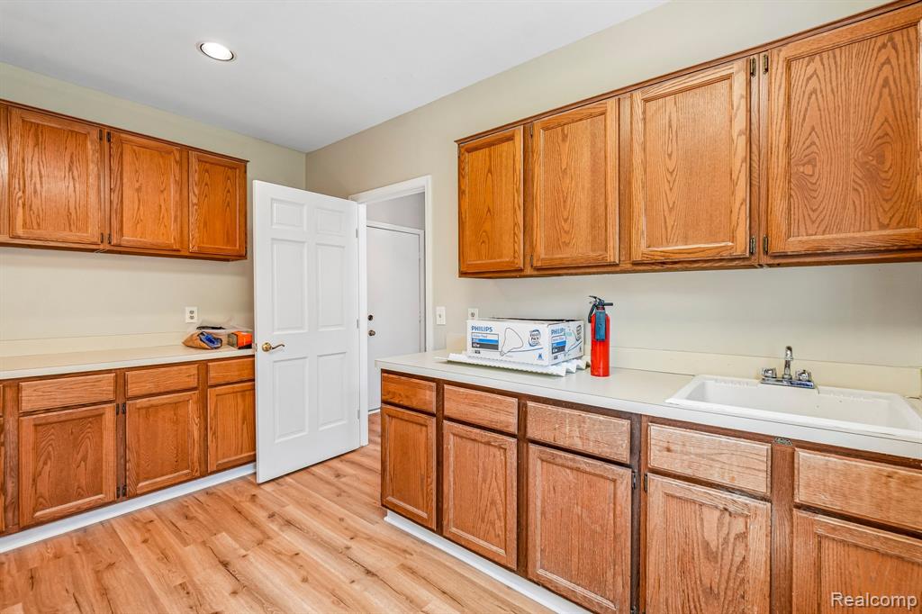4523 Rivers Edge Drive Property Photo 15