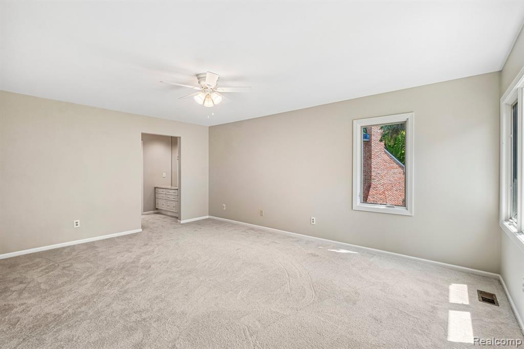 4523 Rivers Edge Drive Property Photo 28