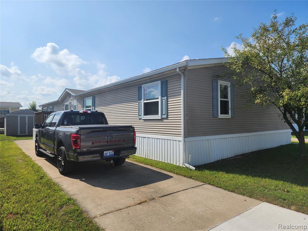 26740 Hudson Property Photo 1