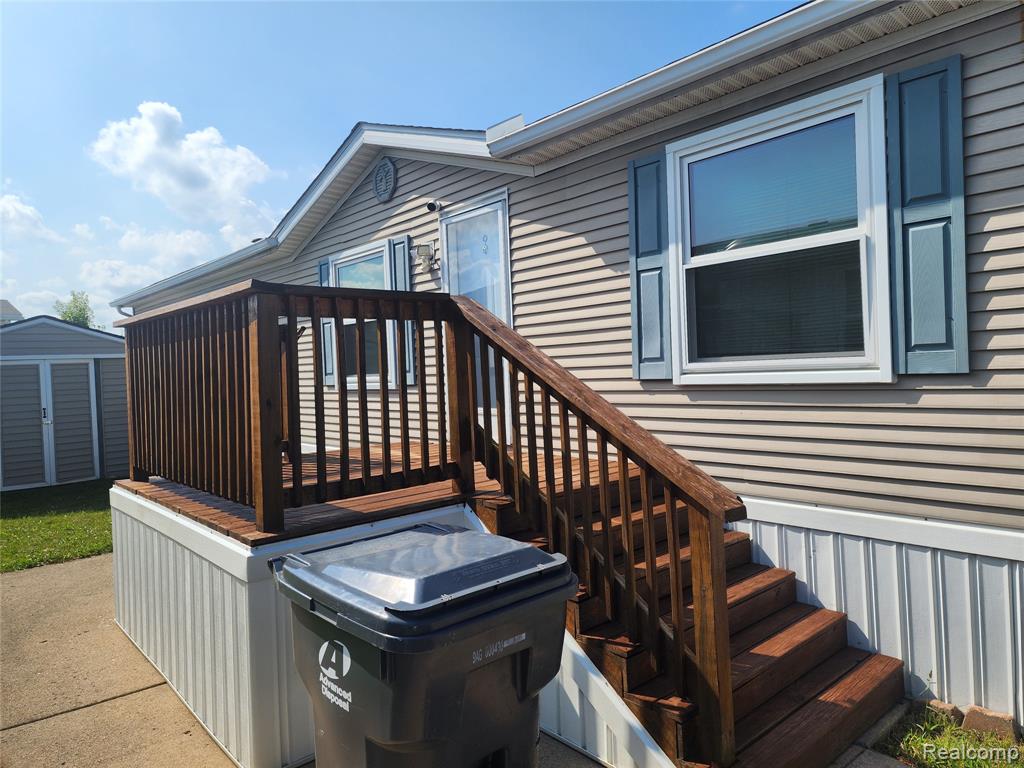 26740 Hudson Property Photo 2
