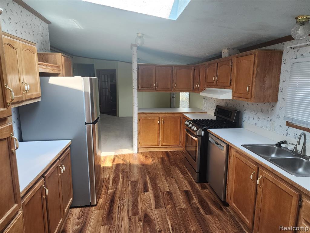 26740 Hudson Property Photo 6