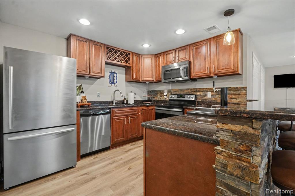 1134 Brookside Court Property Photo 19