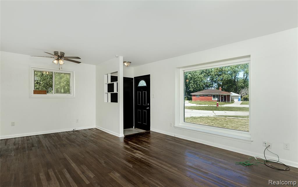 21763 Dexter Court Property Photo 2