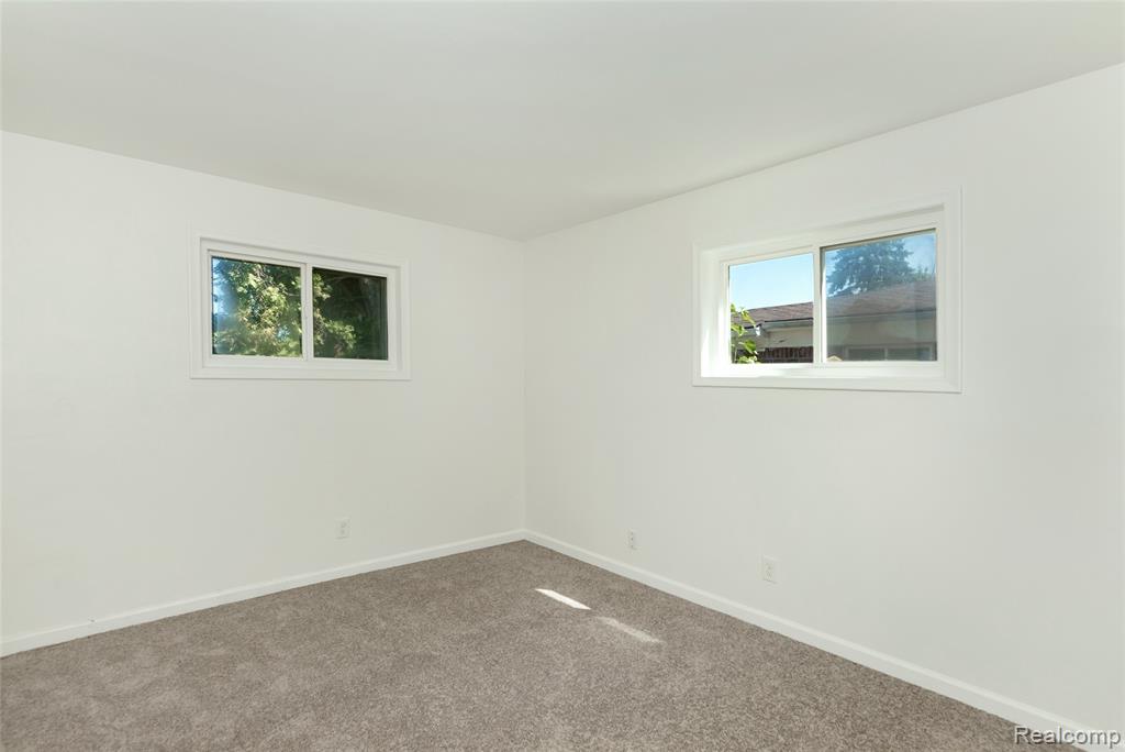 21763 Dexter Court Property Photo 10