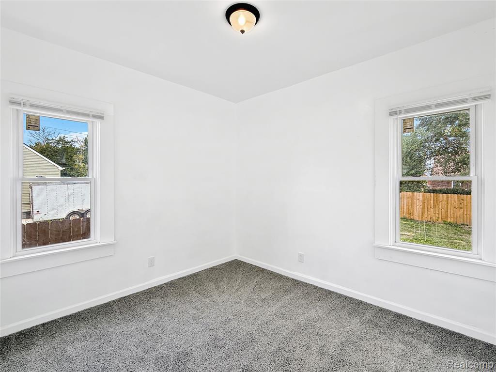 3690 Nottingham Road Property Photo 17