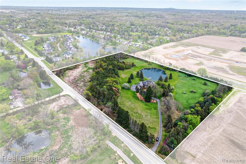 60675 Pontiac Trail Property Photo 1