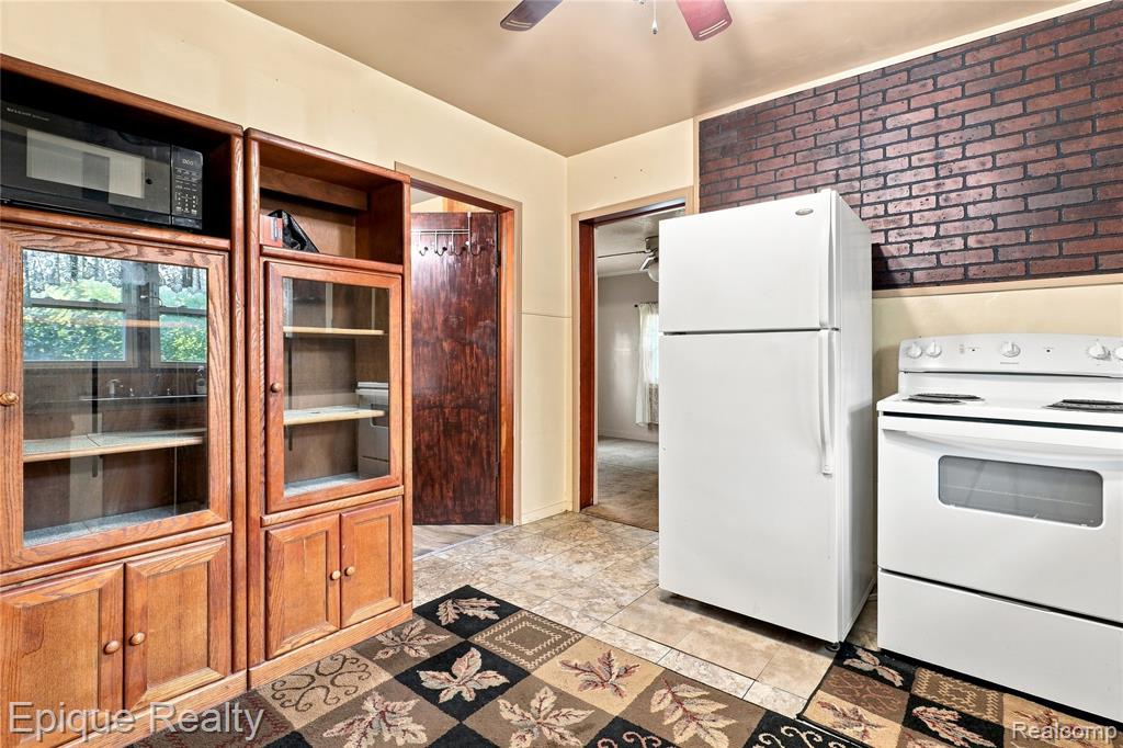 1243 E 1st Street Property Photo 13