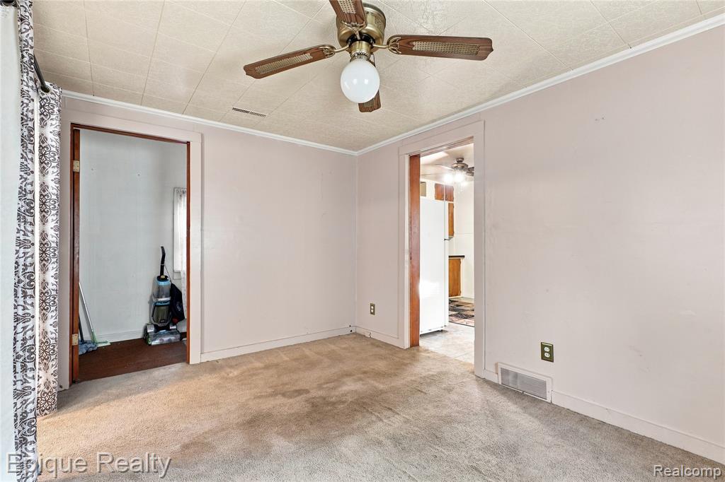 1243 E 1st Street Property Photo 21