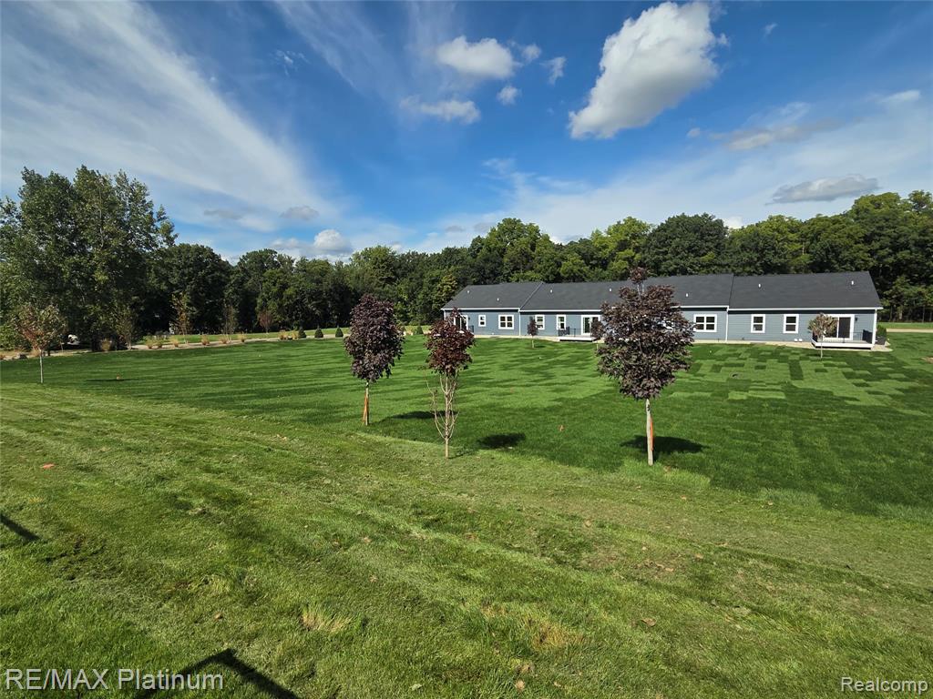 852 Oakwood Circle Property Photo 24