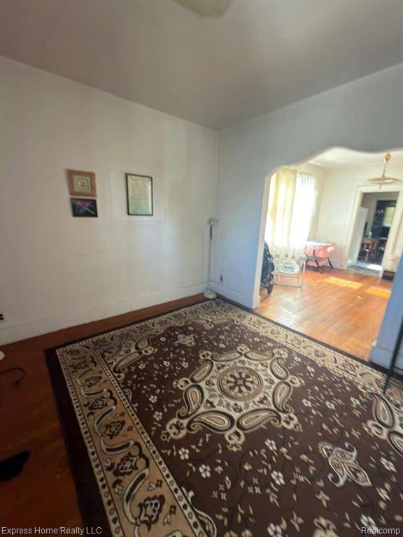 5033 Harold Street Property Photo 5