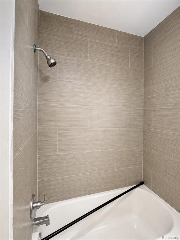 2988 Richton Street Property Photo 4